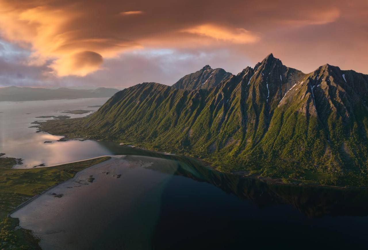 Lofoten Red Villa Laupstad Dış mekan fotoğraf